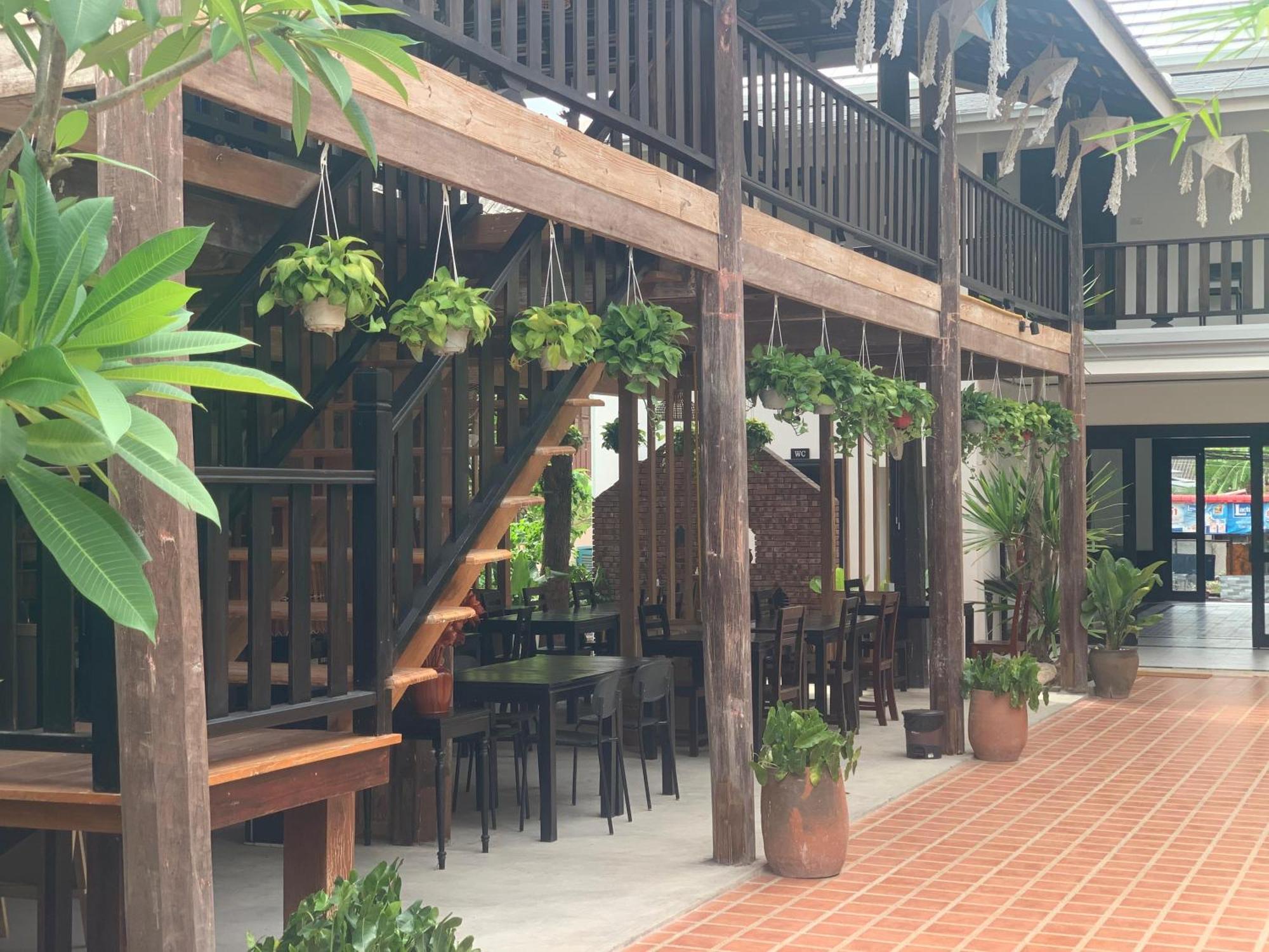 Luang Prabang Vang Luang Hotel Exterior photo